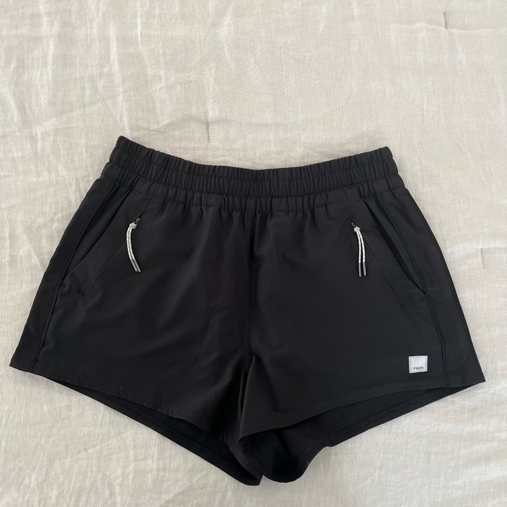 Vuori Dash running shorts